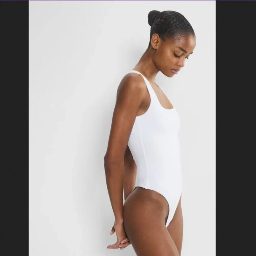 NWOT Aritzia Babaton Contour Second-skin Squareneck Sleeveless Bodysuit in Gray - Picture 6 of 13